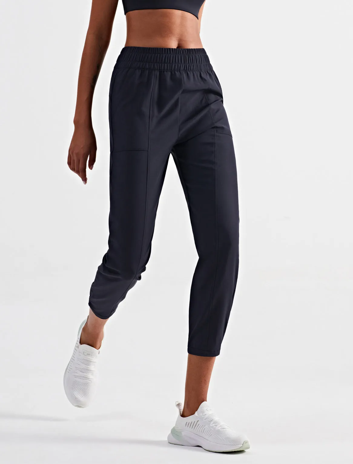 Athletic Cargo Pants Cropped