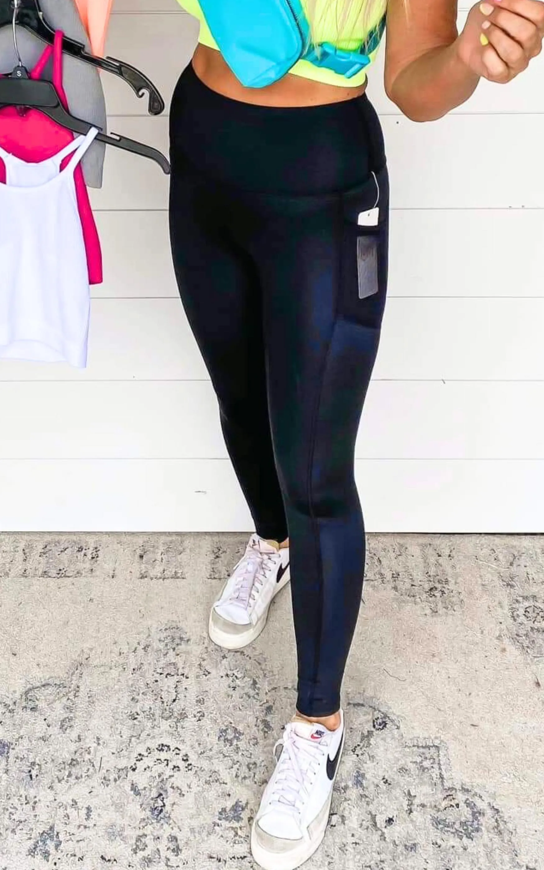 Black Solid Full Length Leggings w/ Mesh Side Pocket - Final Sale