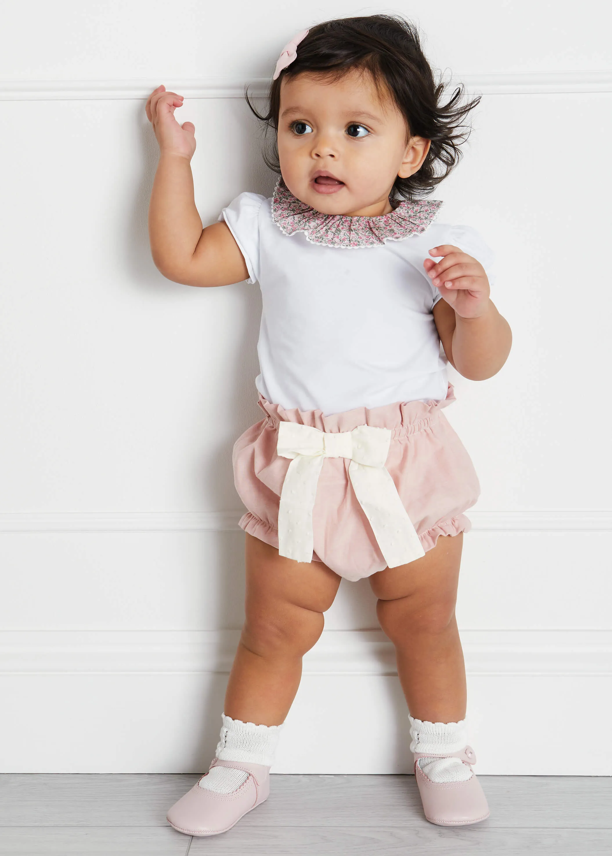 Light Floral Ruffle Collar Short Sleeve Bodysuit in Pink (0mths-2yrs)