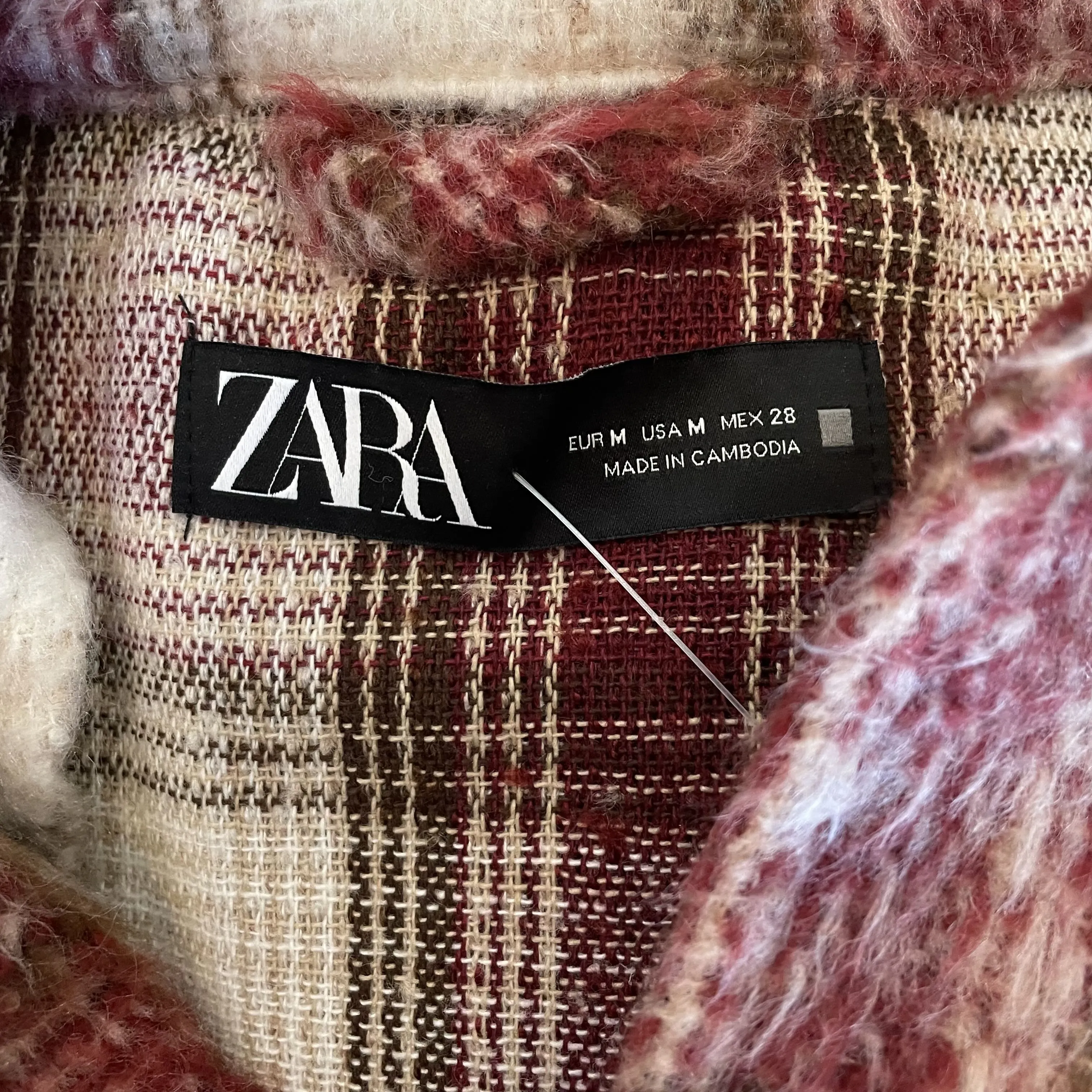 Zara | Women's Cream and Red Plaid Print Shacket | Size: M